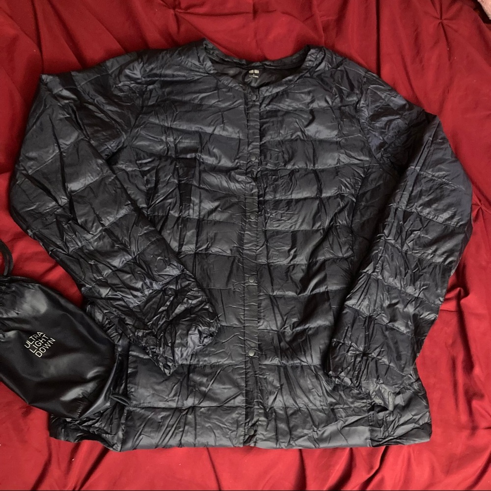 UNIQLO collarless ultra light down puffer